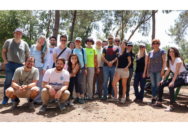 מתנדבי PTC ביער עופר בהר הכרמל. צילום: יח"צ