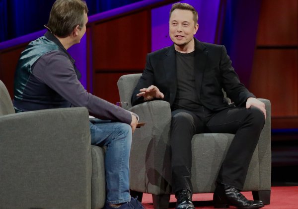 מספר על בורינג באירוע TED. אילון מאסק. צילום: ויקיפדיה