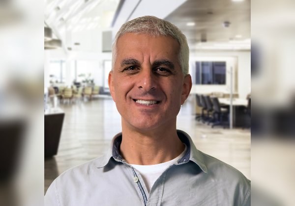 דניאל בן עטר, מנהל משותף של כל מפעלי הייצור של אינטל, וסגן נשיא אינטל העולמית. צילום: יח"צ