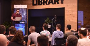 הצגת פרויקטים באירוע הסיום. צילום: עתיד מבטיח אט''ל