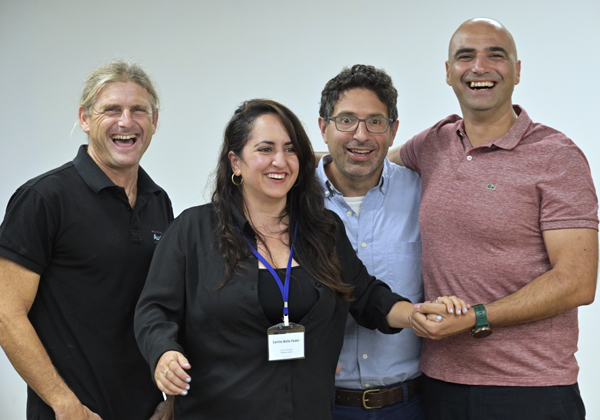 ארבעת מייסדי אנטידוט: מימין - אביחי סודרי, ד"ר דיוויד זלוטניק, קארין בל פדר ובן אנוש. צילום: יח"צ