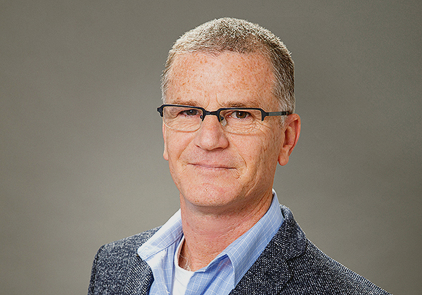 אבי שם טוב, מנהל הפצה ב-APC ישראל מבית שניידר אלקטריק. צילום: גל חרמוני