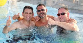 החיים יפים! מימין: אלון פין, מנהל פרויקטים בכיר, חטיבת אינטגרציית נתונים, אסף בר, מנכ"ל, דקר שלו, ראש חטיבת אינטגרציית נתונים - איטרניטי. צילום: ניב קנטור