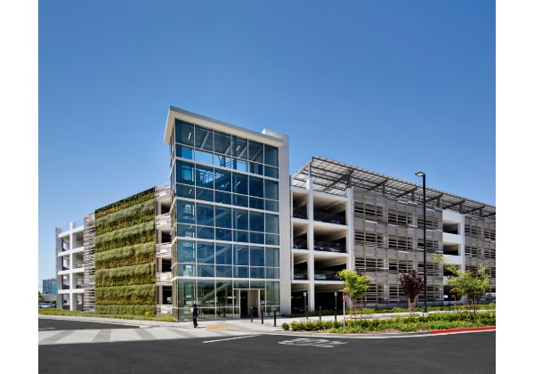 משרדי ג'וניפר נטוורקס. צילום: יח"צ