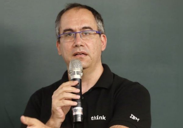 רוברט ברון, ארכיטקט בקבוצת המנמ"ר הגלובלי של יבמ