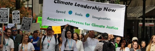 מחאת עובדי אמזון למען צדק אקלימי. צילום: דף הטוויטר של Amazon Employees For Climate Justice
