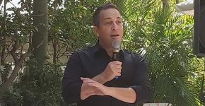 אסף שגיא, מנכ"ל טיקטוק ישראל, במסיבת העיתונאים הבוקר (ב'). צילום: יניב הלפרין