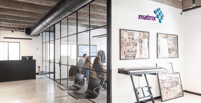 תשווק ותפיץ את פלטיין בישראל. מטריקס.