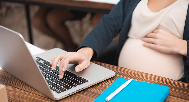 להתחיל משרה חדשה גם בהריון? למה לא?