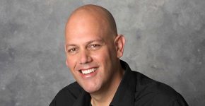 יגאל ברקת, סמנכ"ל השיווק של בנק הפועלים.