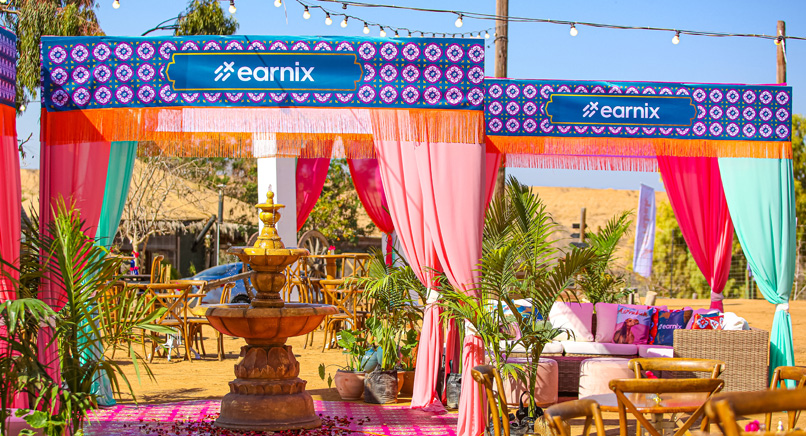 אקסארבה בסגנון אלדין שהוקמה לכבוד ארניקס.