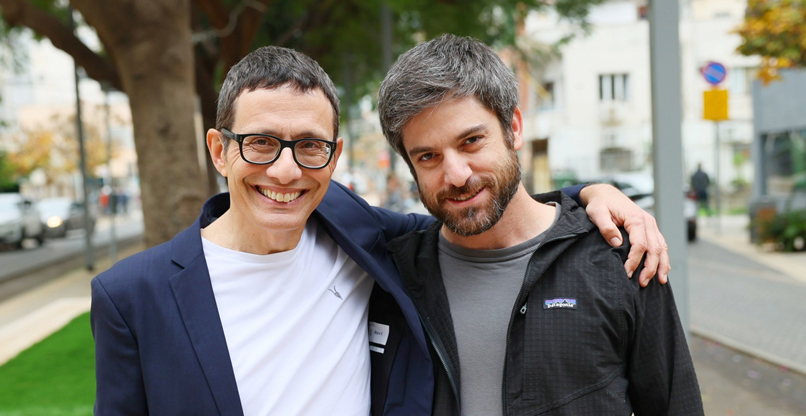 ארז טל (משמאל) עם יובל סמט, שותף מייסד ומנכ"ל רייזאפ.