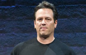 עוזב את תפקידו. פיל ספנסר, מנכ"ל תחום משחקי הווידיאו של מיקרוסופט.