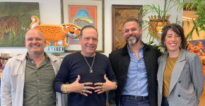 מימין: עדי נמרודי, מנהלת השיווק באיטרניטי, אסף בר, מנכ"ל איטרניטי. פלי הנמר, ואבנר קצמן, סמנכ"ל מערכות המידע בפזגז