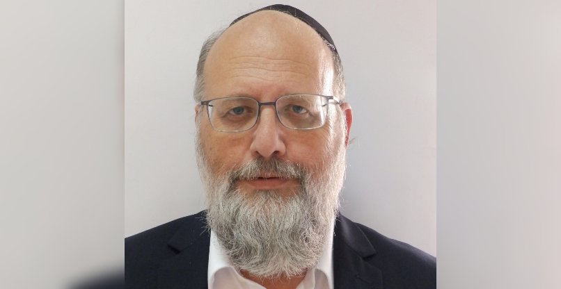 נתן דיסלדורף, מנהל מערכות מידע ראשי של ביה"ח לניאדו.