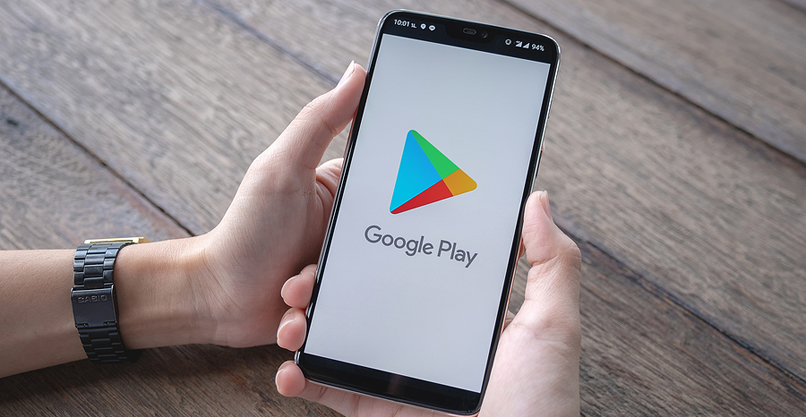 לא עוד אפליקציות להקלטת שיחות בחנות Play.