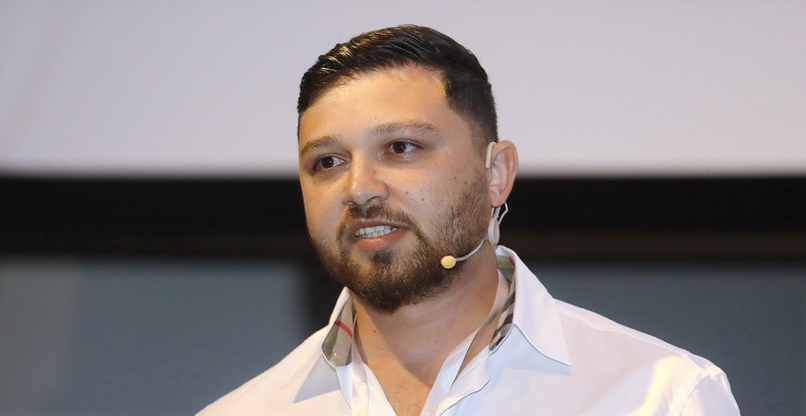 פאבל פלוטוב, ארכיטקט ומנהל הצלחת לקוח ביבמ ישראל.