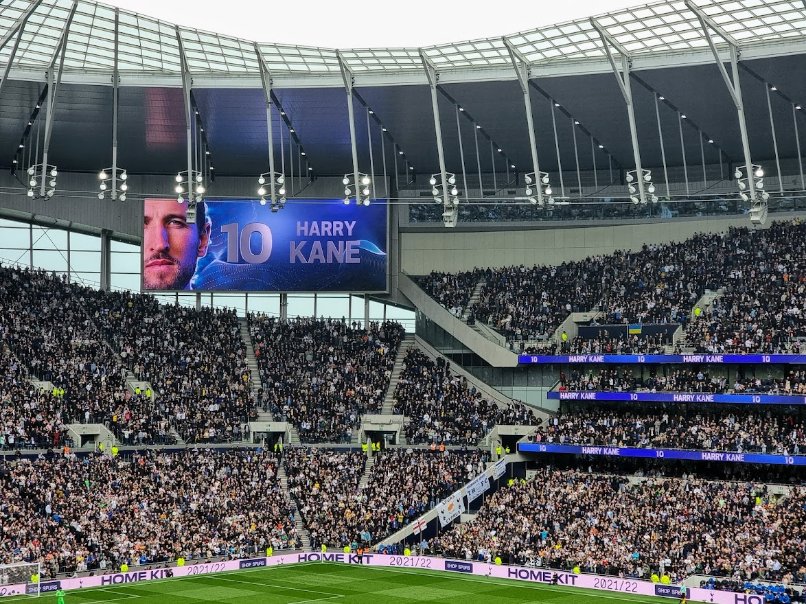 אם תמונתך עולה על מסכי הענק באצטדיון, הרי שהבקעת שער הרגע, כמו במקרה הזה של הארי קיין, חלוץ טוטנהאם שהוא גם קפטן נבחרת אנגליה.