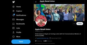 הצליחו להתאגד. עובדי חנות אפל בטוסון.