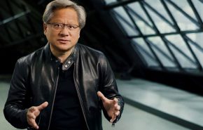 משמיע ניתוחים על התעשיית ה-AI העולמית. ג'נסן הואנג, מייסד, יו"ר ומנכ"ל אנבידיה.