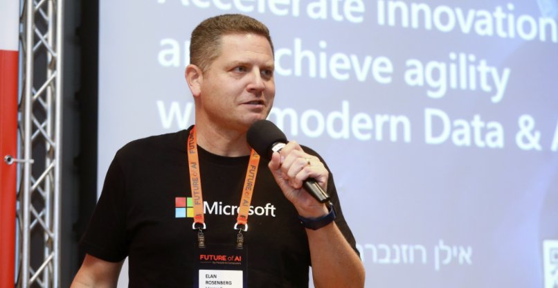 הדובר של מיקרוסופט, אילן רוזנברג.