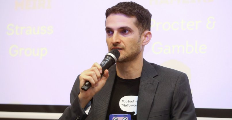 הדובר של פרוקטר & גמבל: אור המאירי.