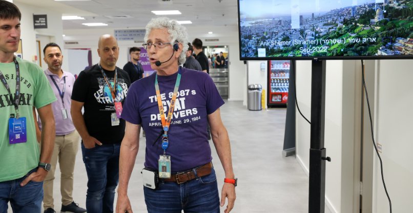 אריק שמר, העובד הוותיק ביותר של אינטל ישראל, מוביל טכני בתחום הדיבאג.