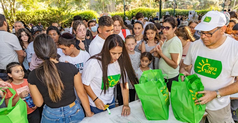 אין דבר כזה בר או בת מצווה בלי מתנות. כך גם באירוע של גשר של אור.