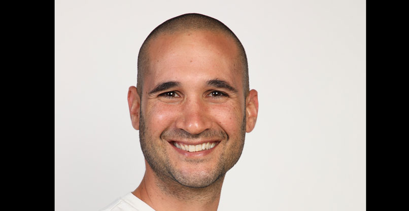 תומר נבו, אנליסט מוצר באופן ווב.