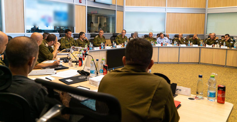 הערכת מצב שנערה בצה"ל במבצע עלות השחר - שהתקשוב הצה"לי סייע להצלחתו.