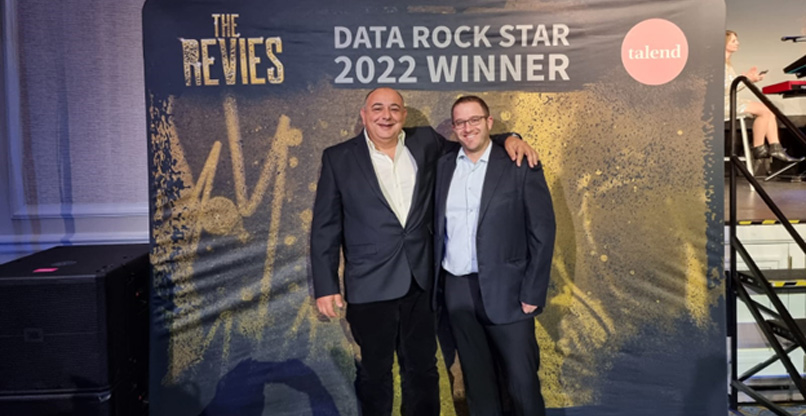 כוכבי הרוק של טאלנד לשנת 2022. מימין: בני פיטוסי, מנהל הטכנולוגיות, ויוסי רודריק, מנכ"ל - אקורייט. 