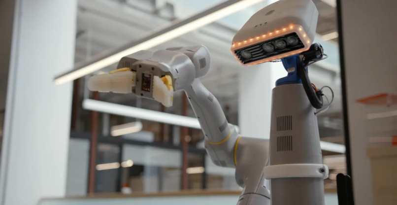 עובד ניקיון בקפיטריות גוגל. הרובוט שפוטר.