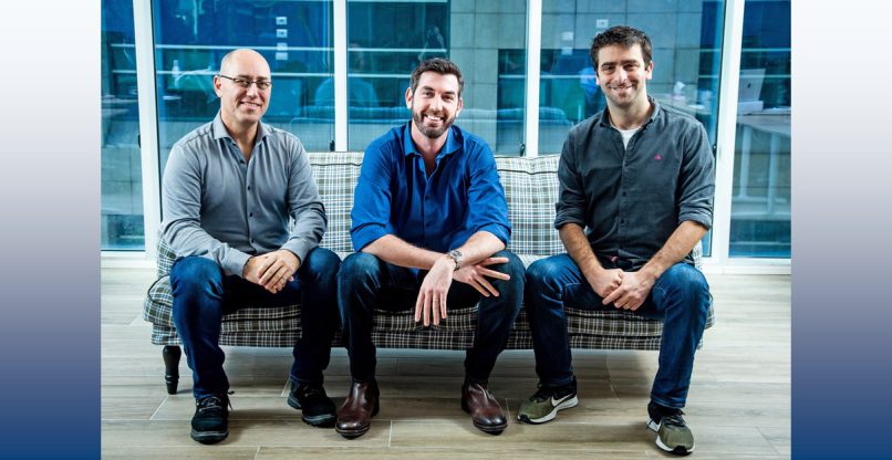 מייסדי קפיטולה. מימין לשמאל: עמית בן נתן, מנהל המוצר; סיון אירם, מנכ"ל; ונאור רוזנברג, המנהל הטכני.