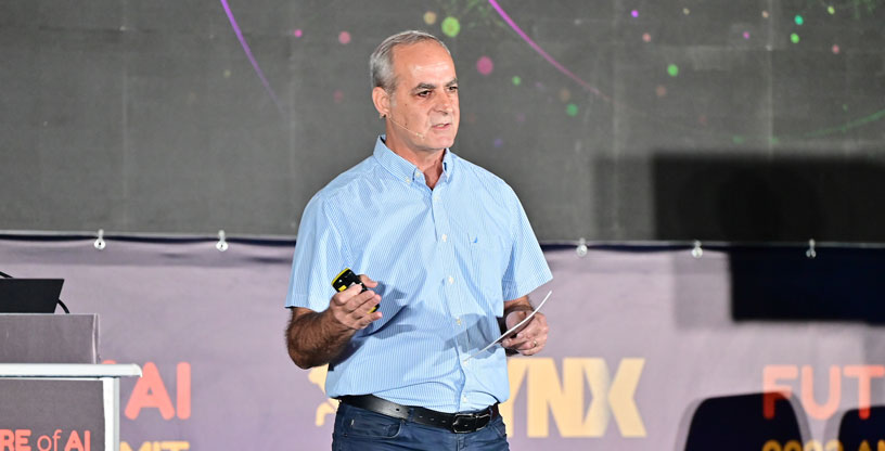 טובי כוכב, שותף, סמנכ"ל טכנולוגיות ויועץ טכנולוגי בדלויט.