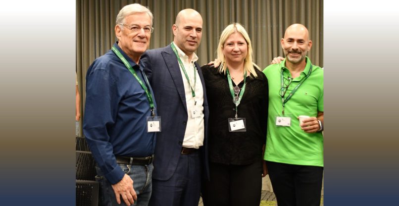 מימין לשמאל: גיל ארזי, אילנית אודסמן-נבון, פרופ' דן עמירם ושמואל בן טובים.