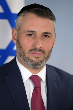 השר במשרד החינוך חיים ביטון.