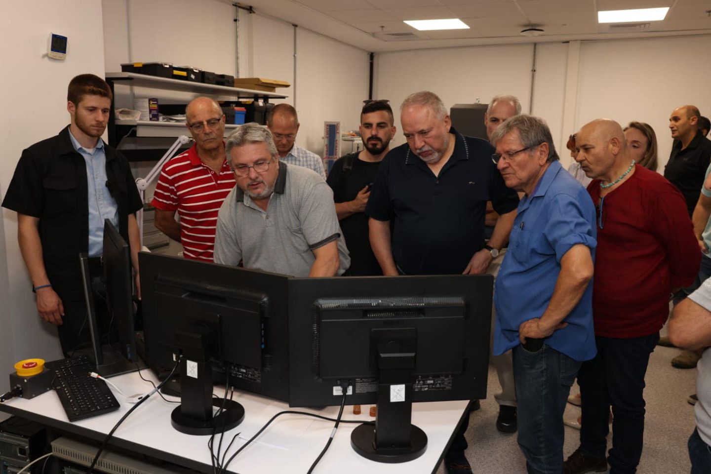 אביגדור ליברמן בסיור בחברות היי-טק בדרום.