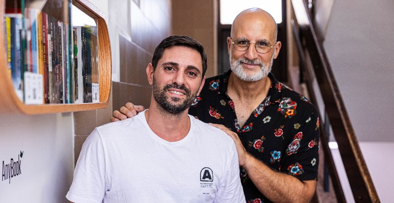 מייסדי אניבוק. מימין לשמאל: גל דרום, ה-CTO ואלירן נבון, המנכ"ל.