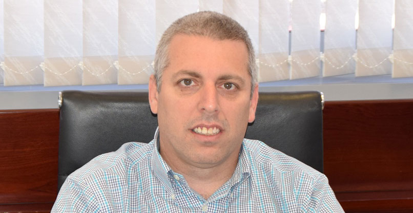 אריה ברקוביץ', מנהל מכירות פתרונות אחסון ביבמ ישראל.