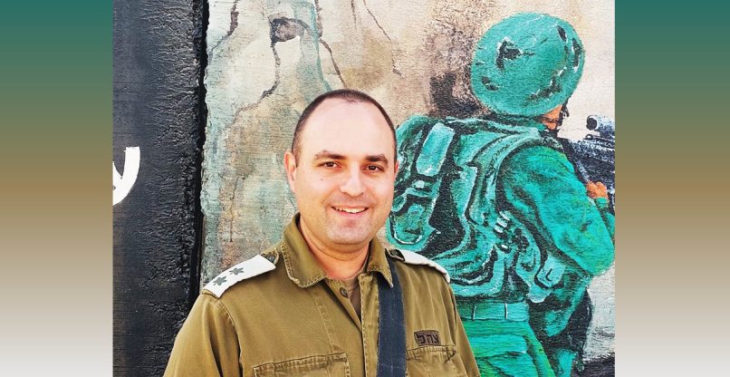 סגן אלוף (מיל') עידו ניב, מפקד גדוד התקשוב (מנמ''ר) של אוגדה 252 של צה''ל.