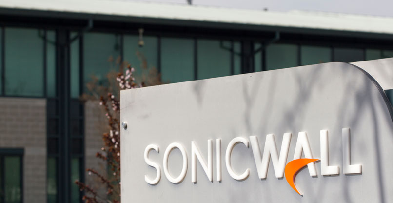 אקירה שבה לנצל חולשה בפיירוולים שלה כדי לתקוף. סוניקוול.