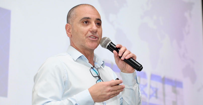 שי בנאים, מנכ"ל יבמ ישראל.