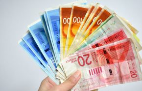 ירידה בעלות השכר של בכירי החברות הציבוריות בהיי-טק הישראלי.