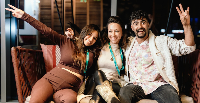 שלושה משורדי מסיבת נובה, עדי קסם וולקוב - אמן קרקס, אלינה טובברג - אמנית איפור וציור פנים וגוף, מור כהן - מעצבת צמות, אשר העבירו פעילות לילדים. באירוע