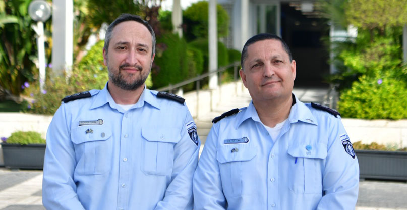 IT מאחורי הסורגים: שב