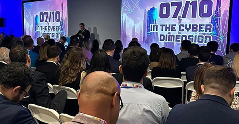 גבי פורטנוי – ראש מערך הסייבר הלאומי, בהרצאה במפגש.