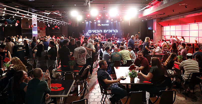 כ-200 משתתפים באירוע הלקוחות השנתי של רד האט ישראל.