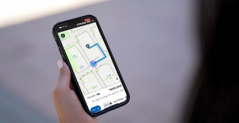 מנווטת אל קברי החללים בבתי העלמין הצבאיים. נתיבי זיכרון.