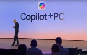 סאטיה נאדלה, מנכ"ל מיקרוסופט, מציג את הקטגוריה החדשה: Copilot+ PC.