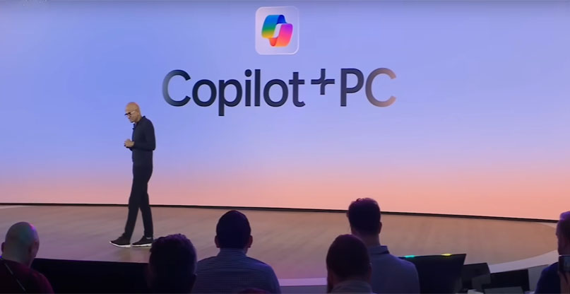 סאטיה נאדלה, מנכ"ל מיקרוסופט, מציג את הקטגוריה החדשה: Copilot+ PC - מחשבים מתוגברים ביכולות AI.